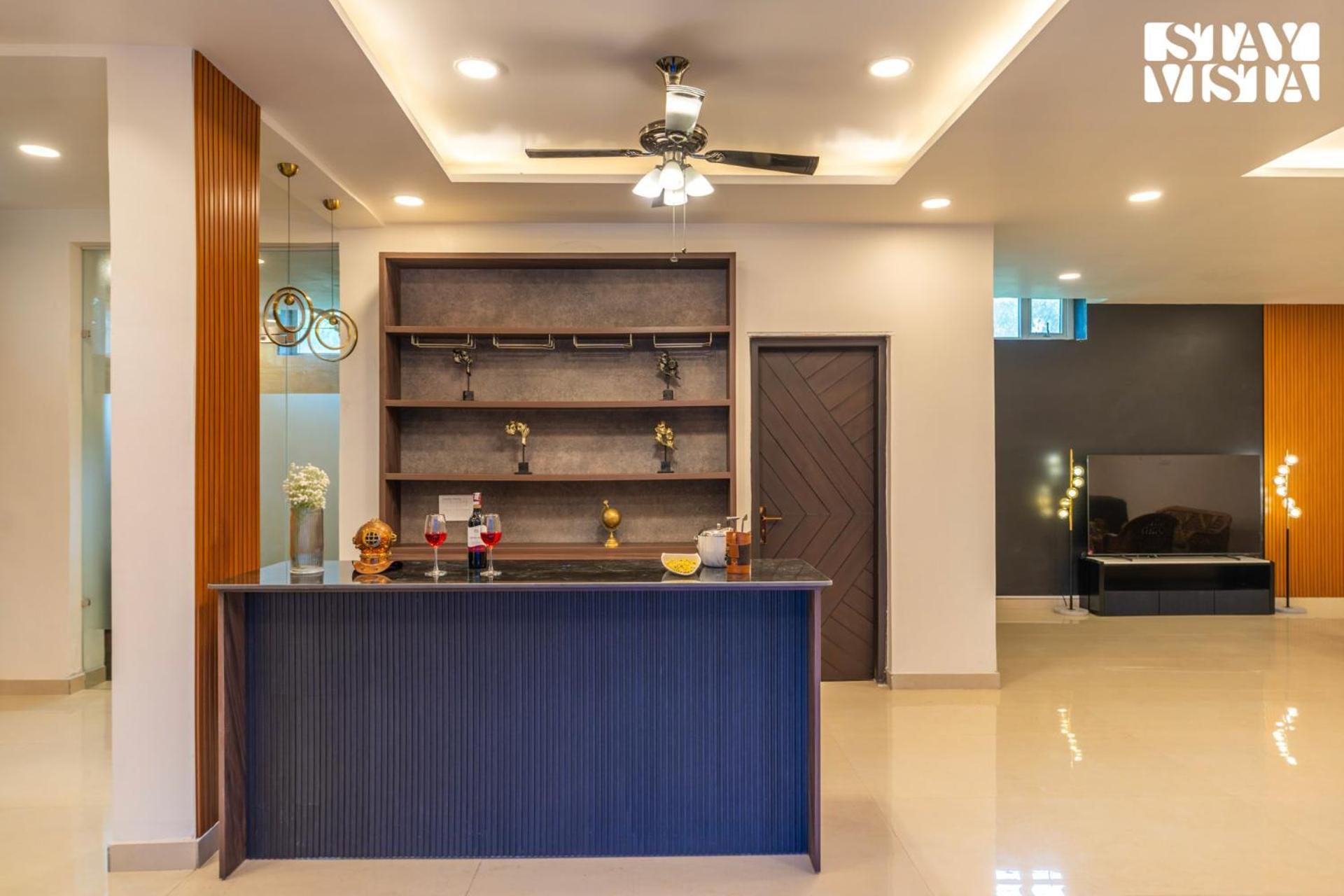 Stayvista At Wandering Vines Indoor Pool 4Bhk Luxury Villa In Delhi Sohna Exteriör bild