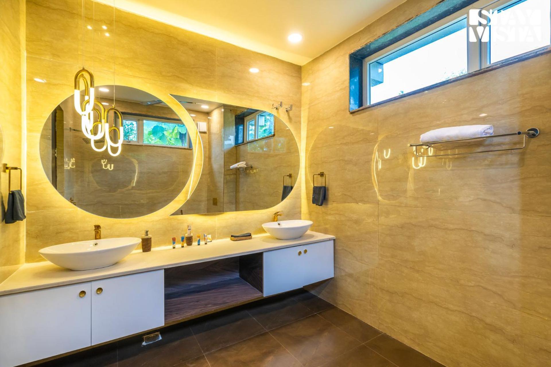 Stayvista At Wandering Vines Indoor Pool 4Bhk Luxury Villa In Delhi Sohna Exteriör bild